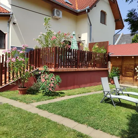 Norbert Vendeghaz Apartamento